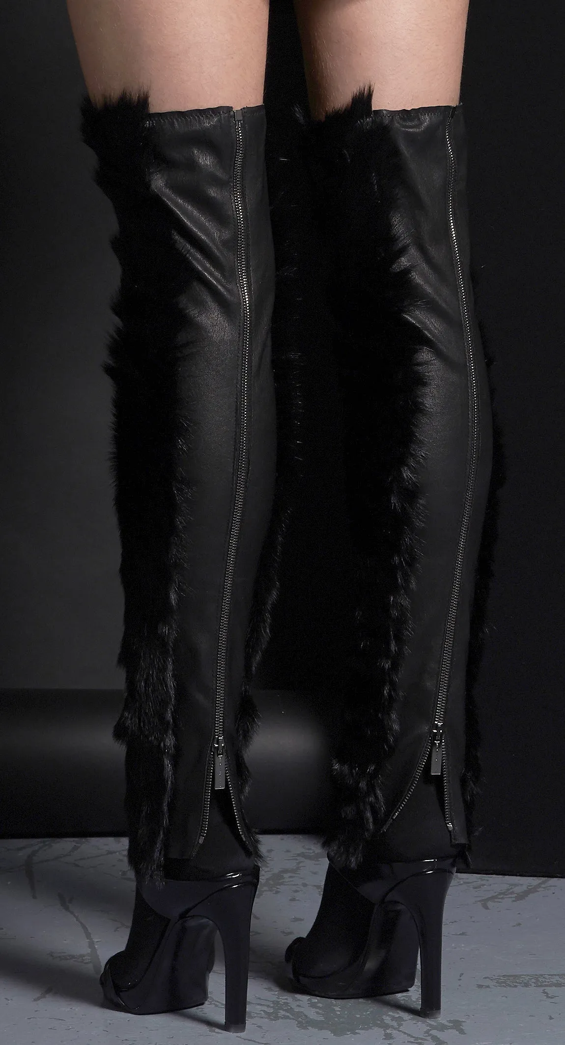 REDS | Leg Warmers